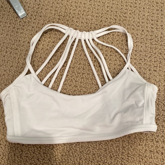 LULULEMON LIGHTEN UP SPORTS BRA WHITE - Picture 2 of 3